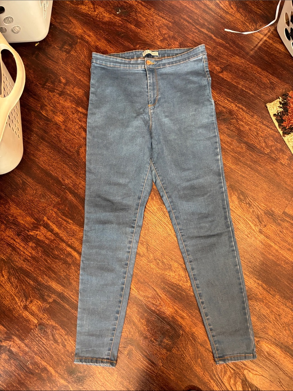 Denim&Co Slim High-Rise Skinny Jeans in Medium Blue
